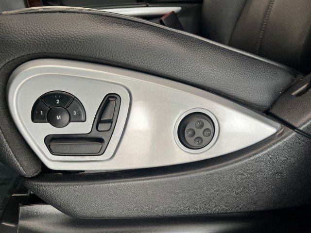 Used 2012 Mercedes-Benz GL 450 4MATIC image 12