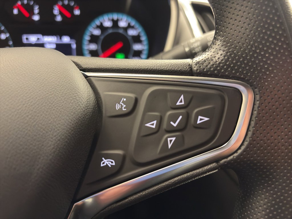 Used 2023 Chevrolet Equinox LS image 25