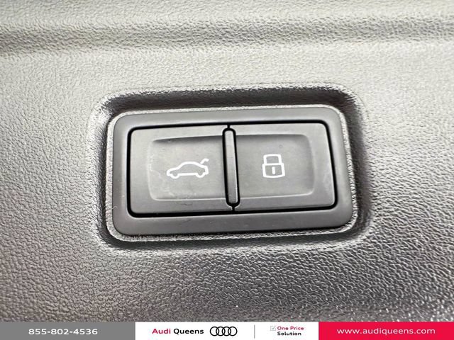 Used 2025 Audi S6 e-tron Premium Plus w/ Premium Plus AWD/4WD image 11