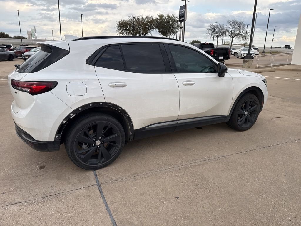 Used 2021 Buick Envision Essence w/ Sport Touring Package image 3