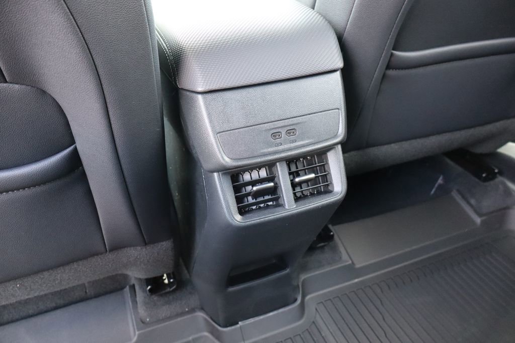 New 2026 Chevrolet Equinox LT AWD/4WD image 37