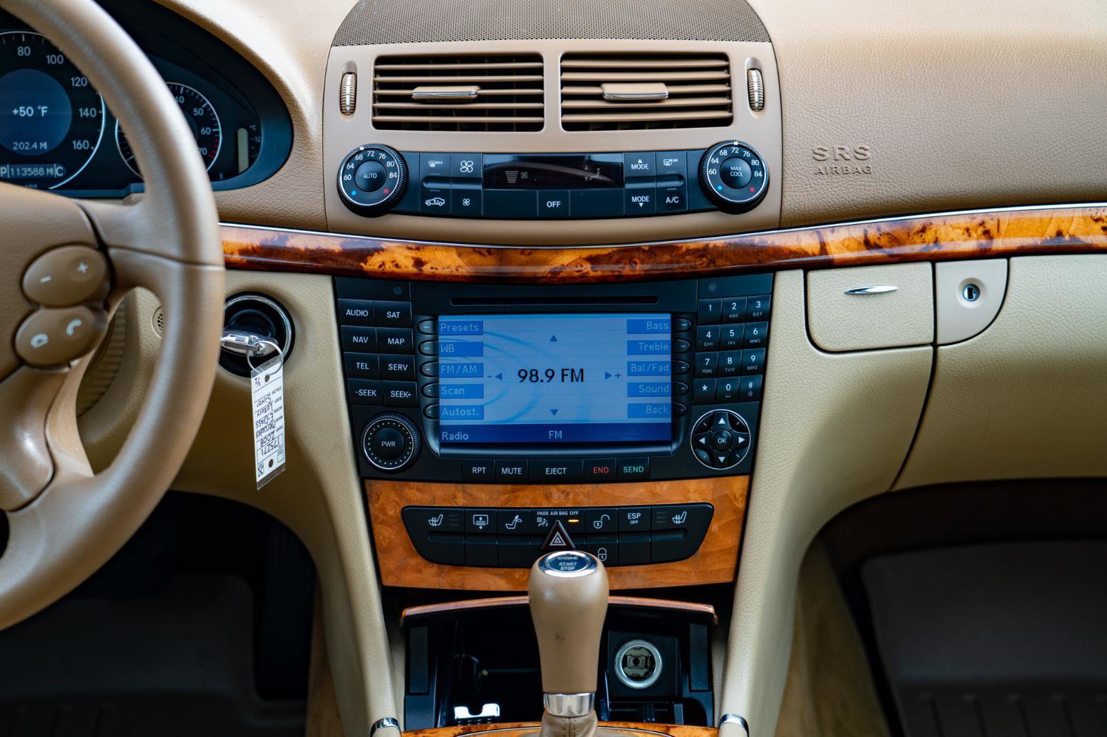 Used 2008 Mercedes-Benz E 350 4MATIC Sedan image 21