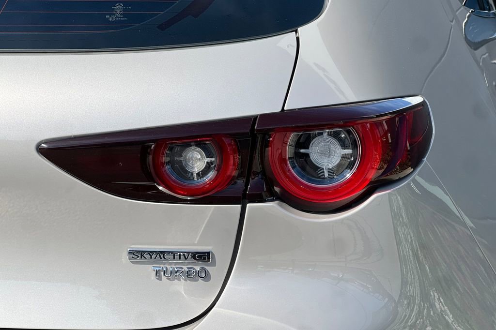Certified 2022 MAZDA MAZDA3 s AWD/4WD image 32