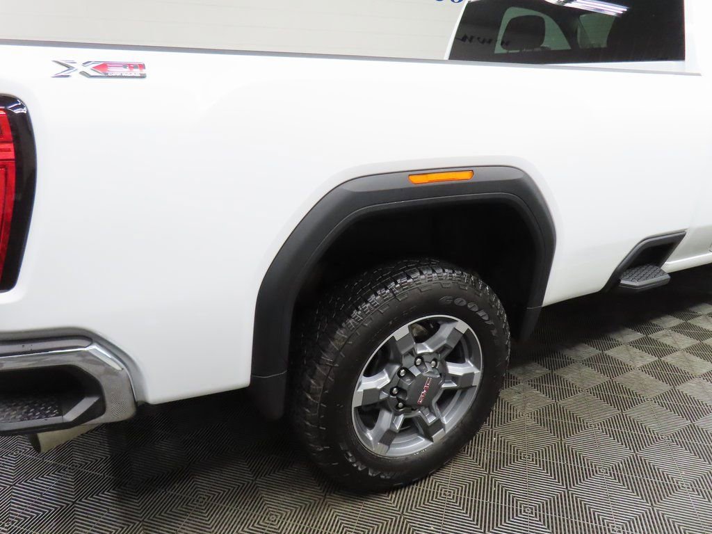 Used 2025 GMC Sierra 2500 SLE image 27