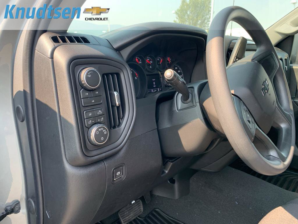 New 2026 Chevrolet Silverado 2500 Custom w/ Custom Value Package AWD/4WD image 21