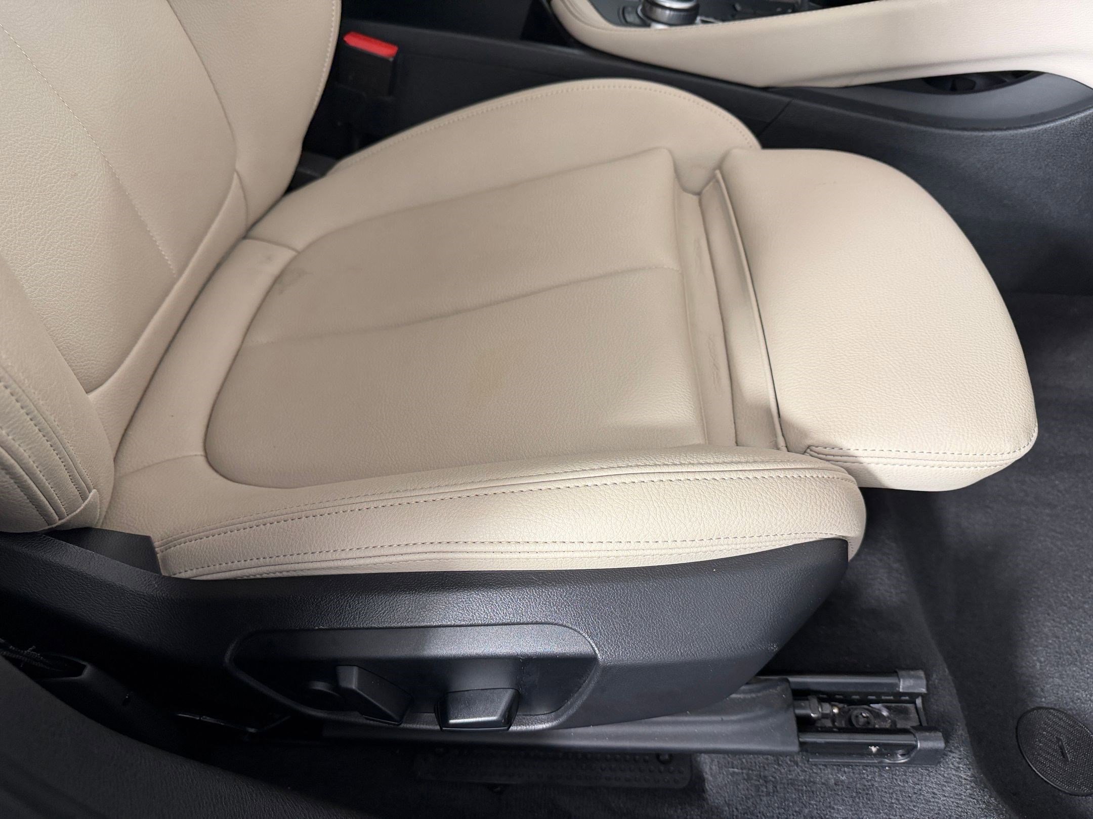 Used 2022 BMW X2 sDrive28i w/ Convenience Package FWD image 34
