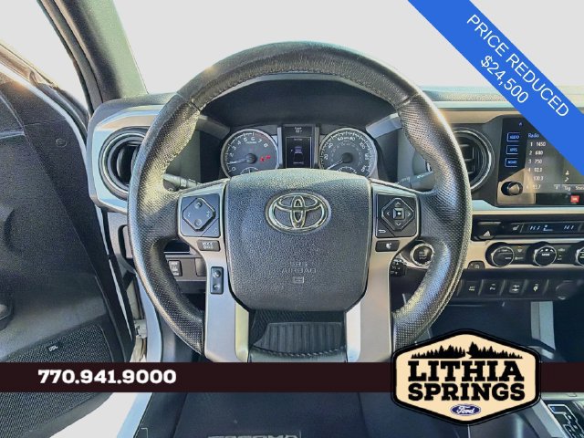 Used 2016 Toyota Tacoma Limited w/ Towing Package RWD image 37