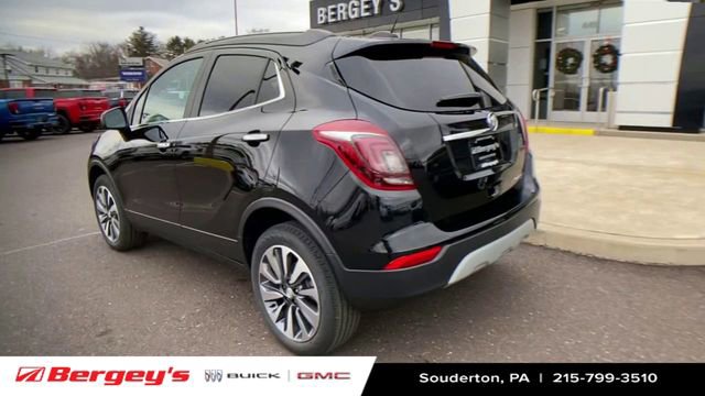 Certified 2022 Buick Encore Preferred w/ Safety Package AWD/4WD image 7