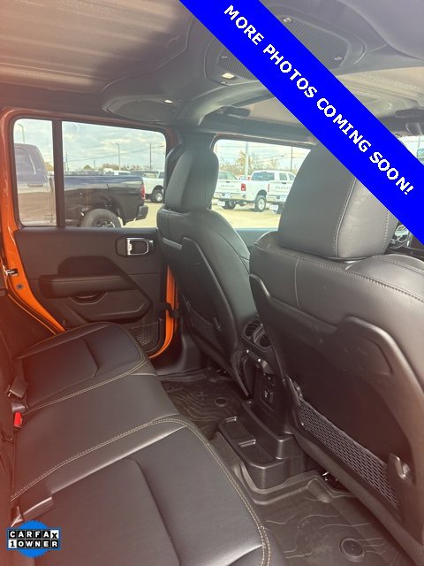 Used 2025 Jeep Wrangler Sahara image 15