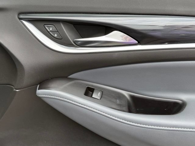 Used 2020 Buick Enclave Essence FWD image 17