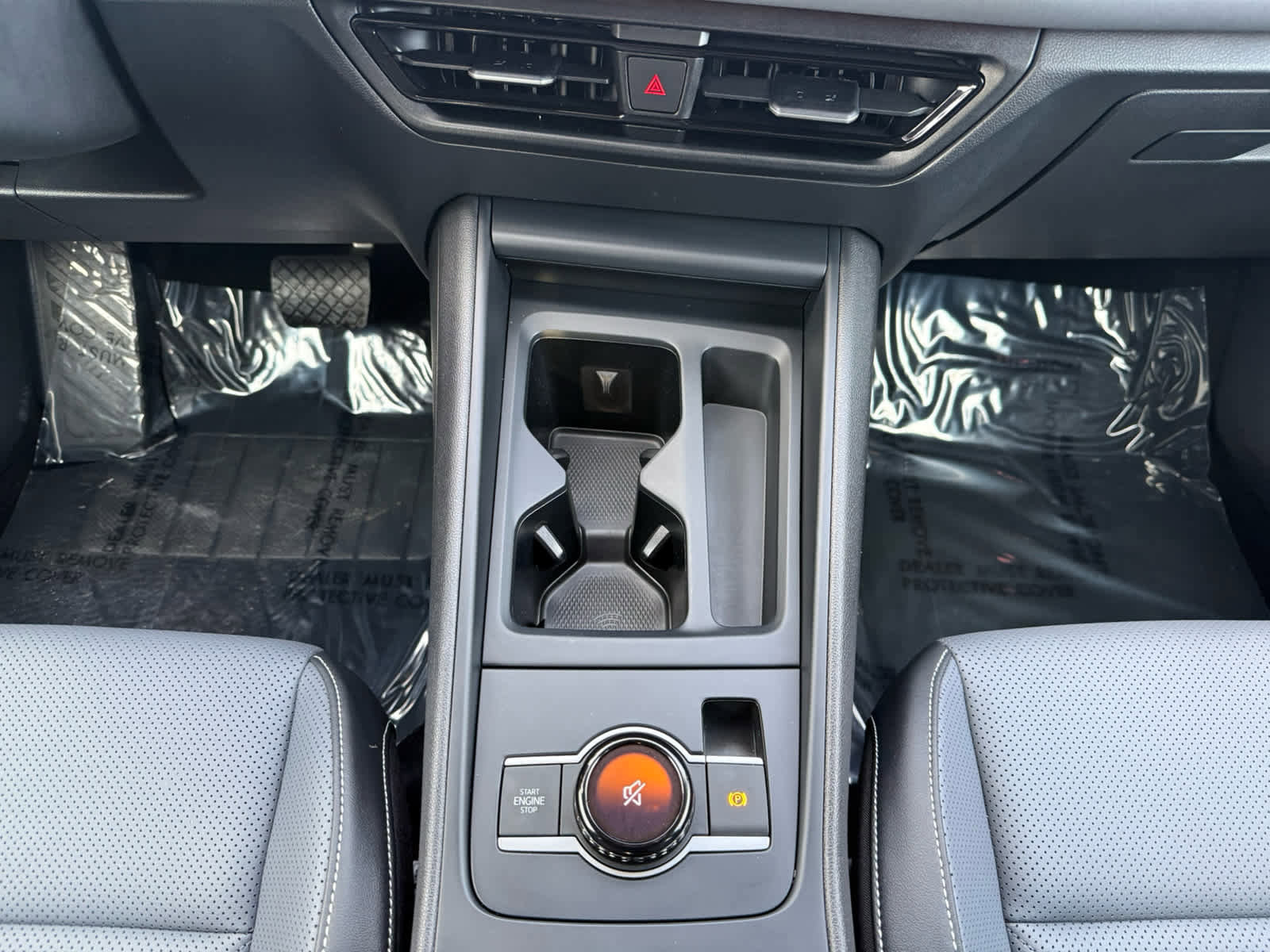 Certified 2025 Volkswagen Tiguan SE image 25