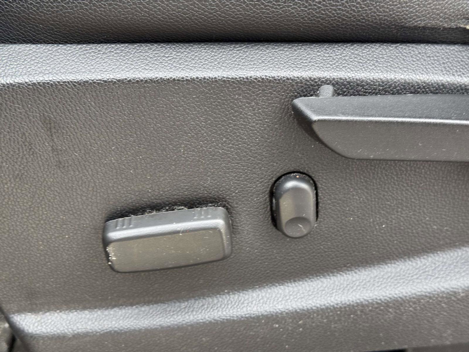 Used 2018 Chevrolet Colorado Z71 AWD/4WD image 18