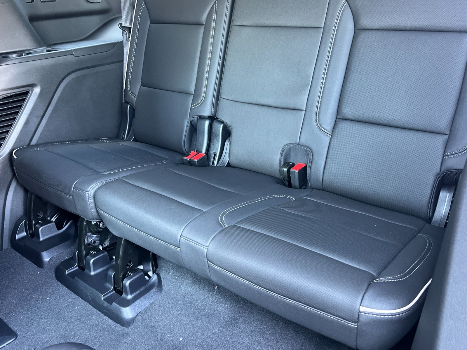 New 2026 Chevrolet Tahoe Premier w/ Sun And Tow Package AWD/4WD image 15