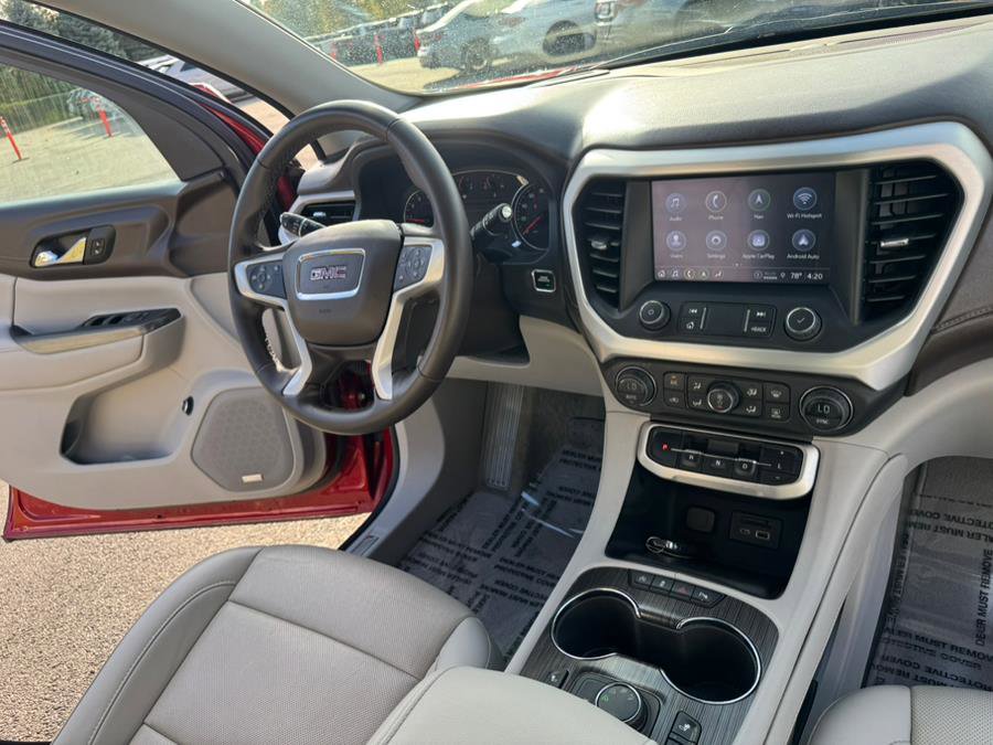 Used 2023 GMC Acadia SLT image 28