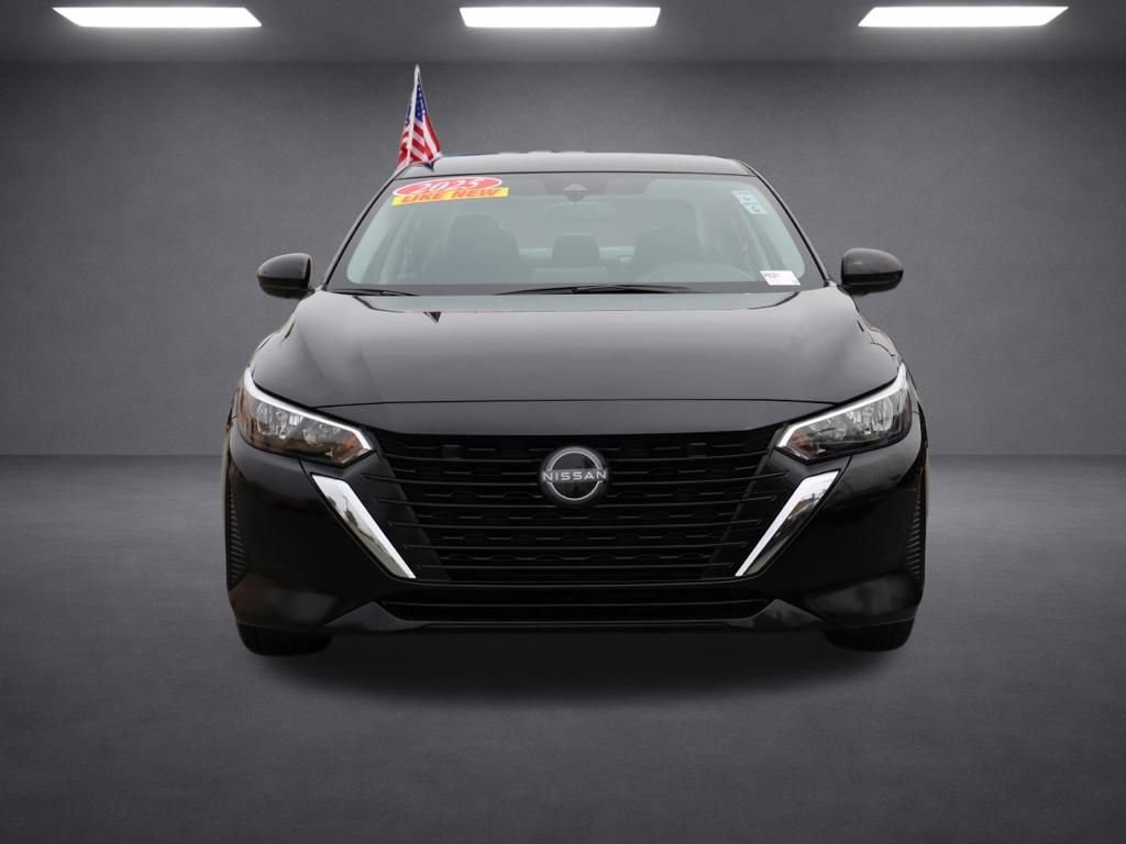 Used 2025 Nissan Sentra SV image 9