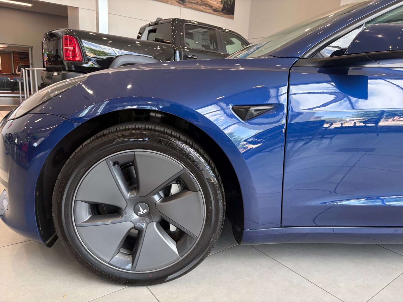 Used 2023 Tesla Model 3 Standard Range RWD image 10