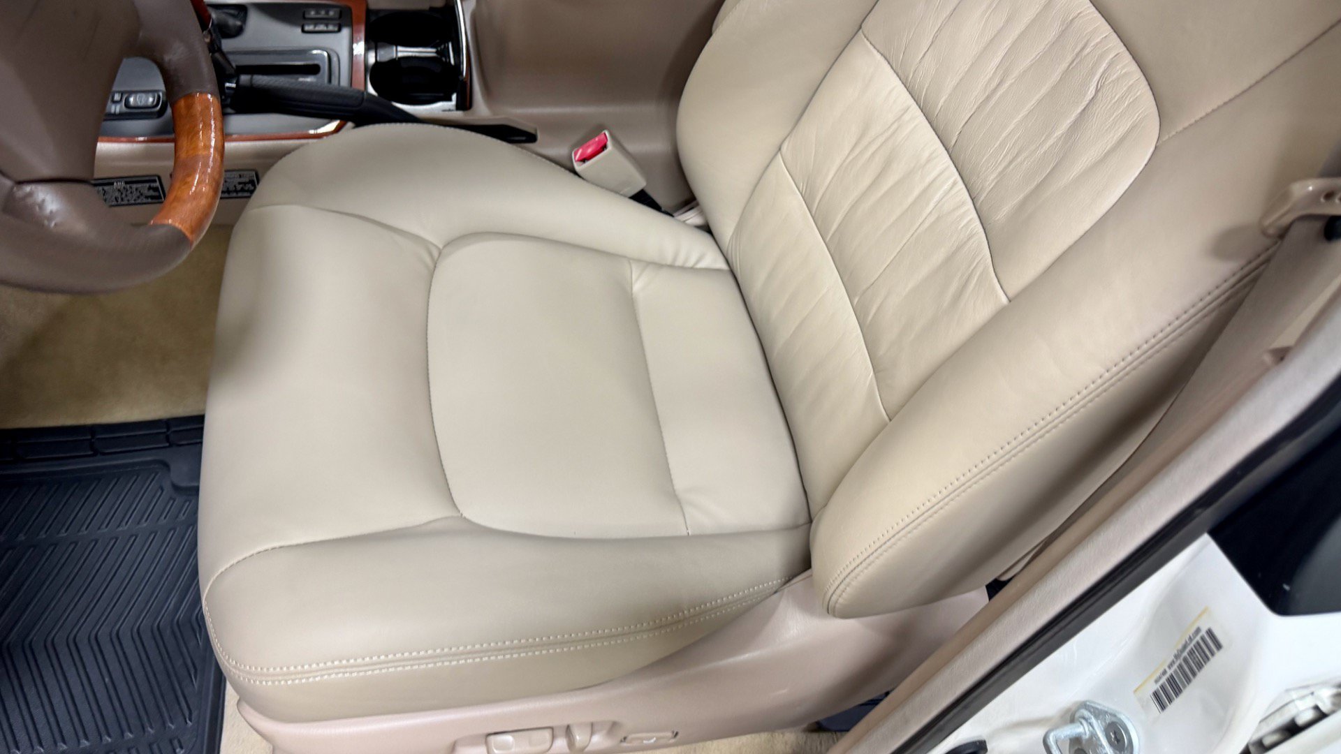 Used 2000 Lexus LX 470 4WD image 26
