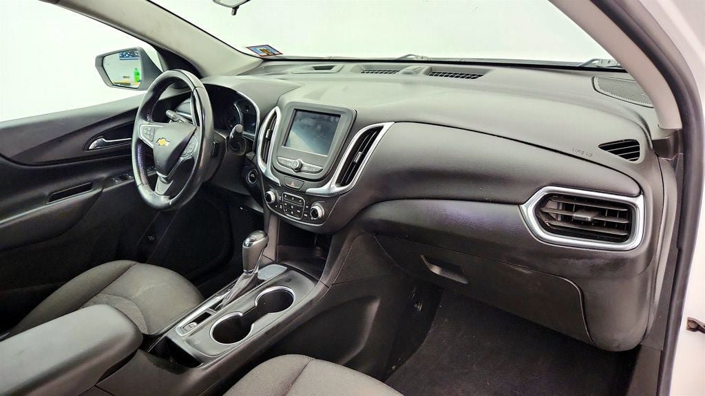 Used 2020 Chevrolet Equinox LT w/ Driver Convenience Package FWD image 20