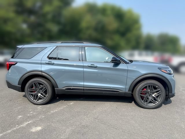 New 2026 Ford Explorer ST-Line w/ ST-Line Street Pack AWD/4WD image 9