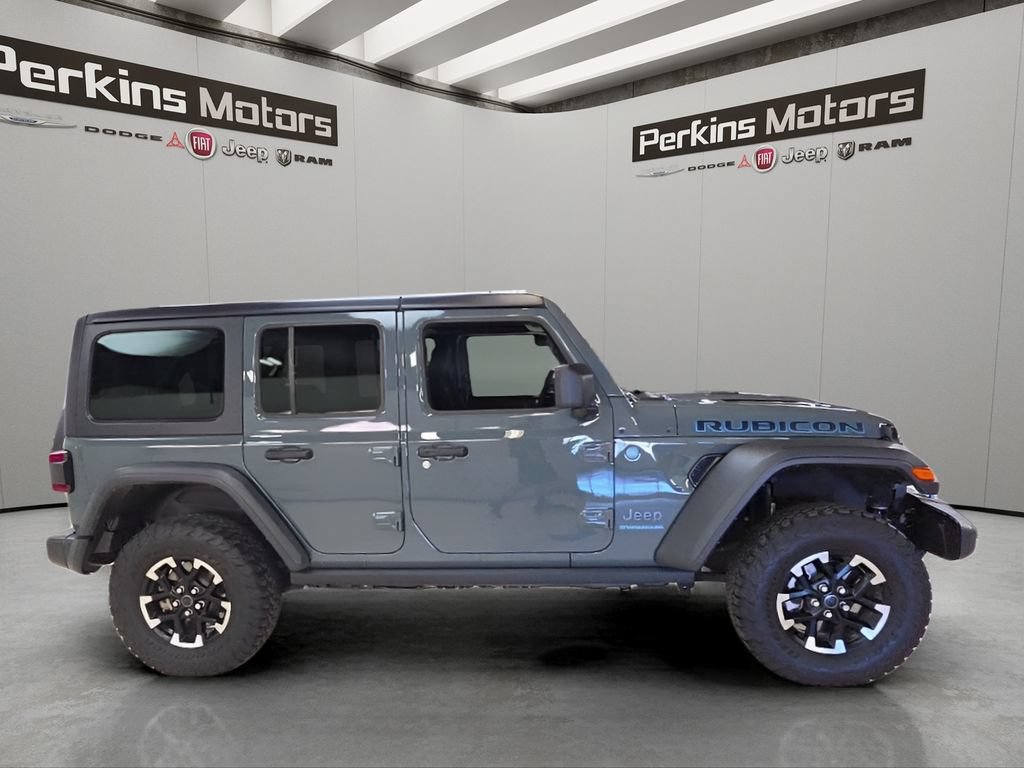 Certified 2025 Jeep Wrangler Unlimited Rubicon 4xe w/ Convenience Group AWD/4WD image 4