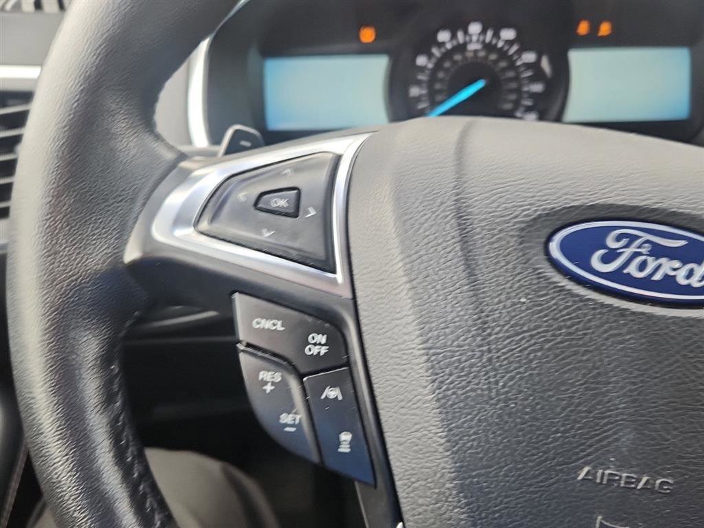 Used 2019 Ford Edge Titanium w/ Equipment Group 301A AWD/4WD image 16