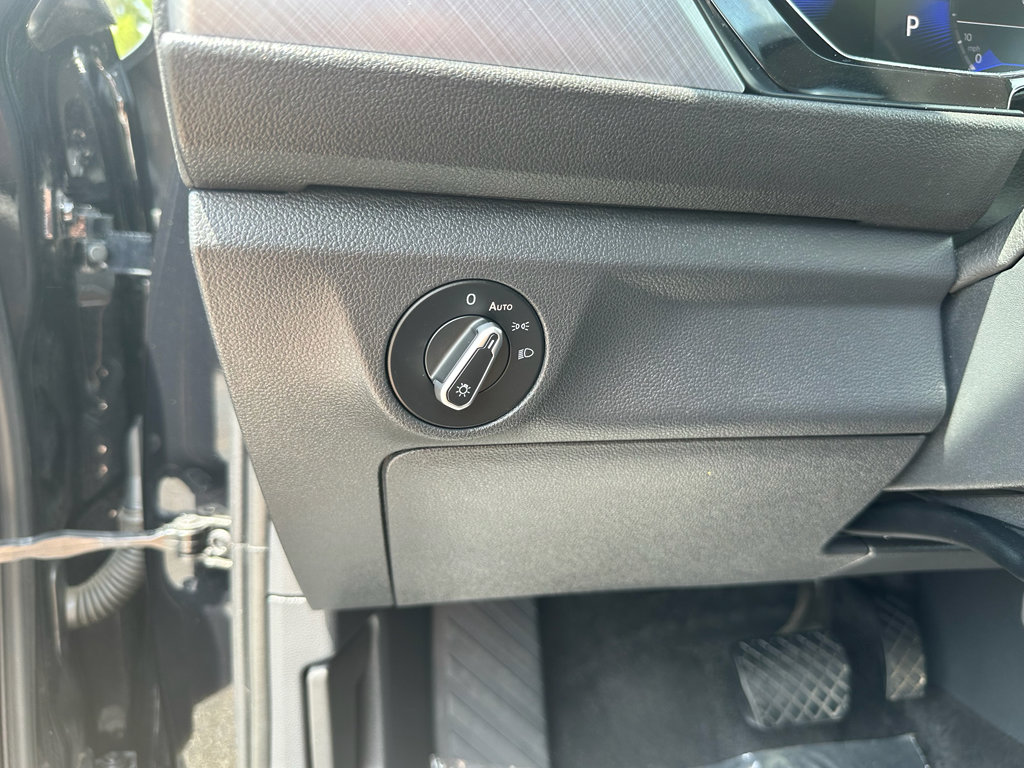 Used 2024 Volkswagen Jetta SE image 18