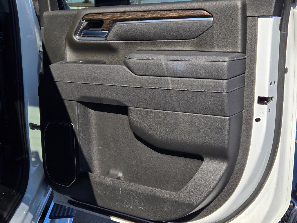 Certified 2025 Chevrolet Silverado 2500 LT w/ Convenience Package image 11
