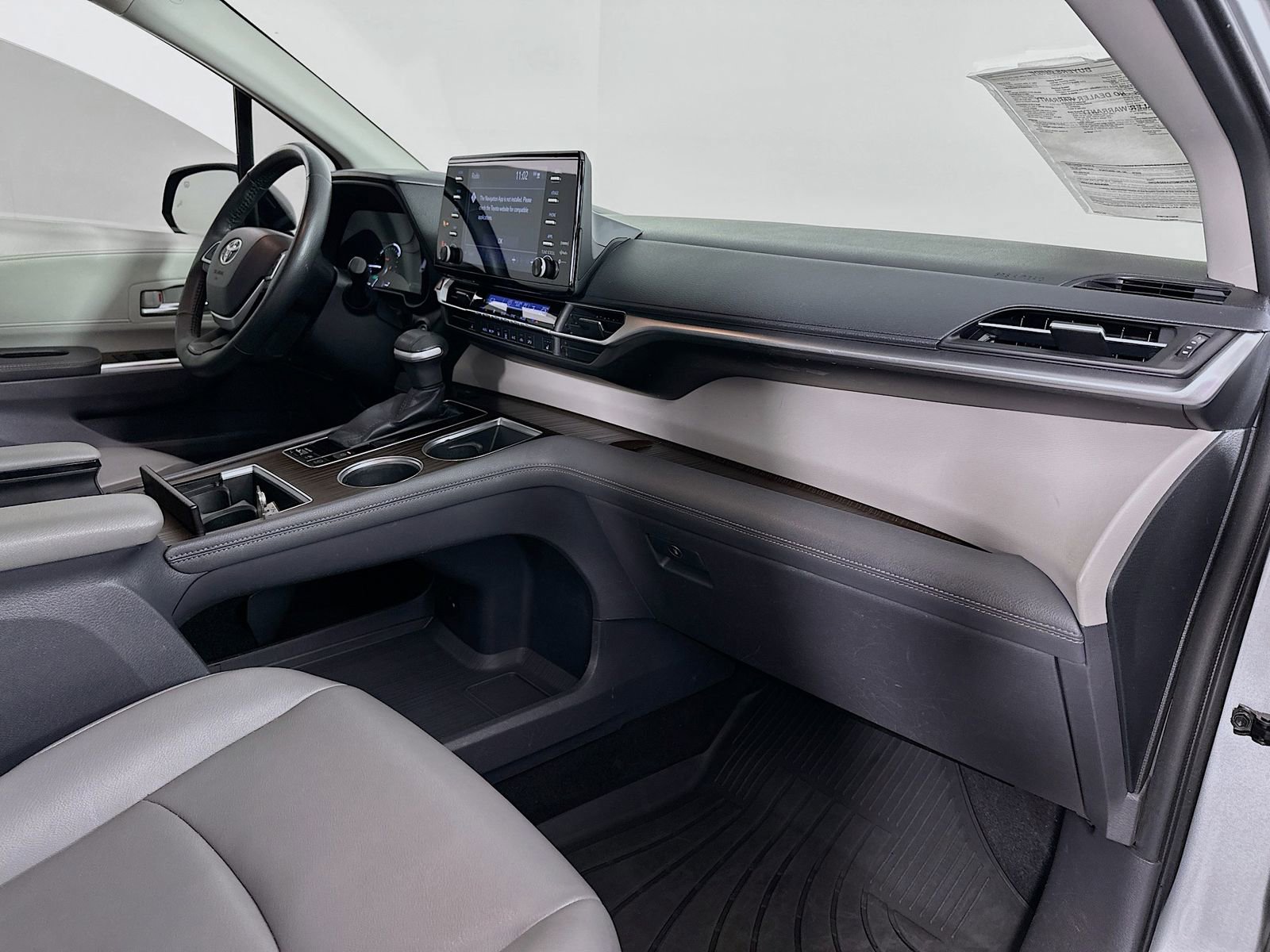 Certified 2021 Toyota Sienna XLE AWD/4WD image 31