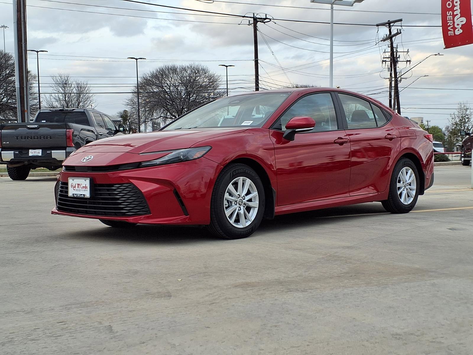 Used 2026 Toyota Camry LE w/ Convenience Package image 1