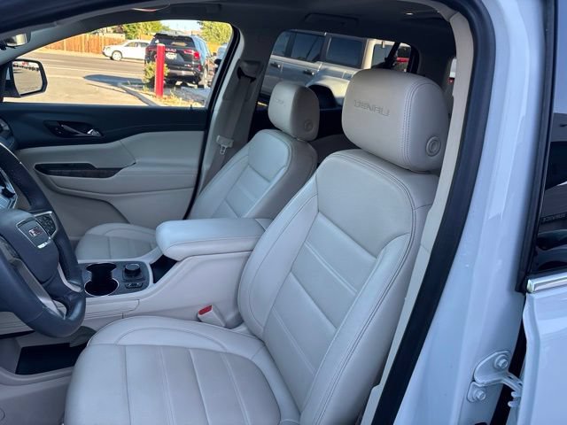 Used 2023 GMC Acadia Denali w/ Denali Ultimate Package AWD/4WD image 16