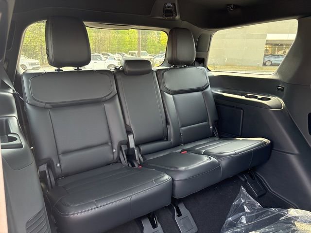 New 2026 Ford Expedition Platinum image 26