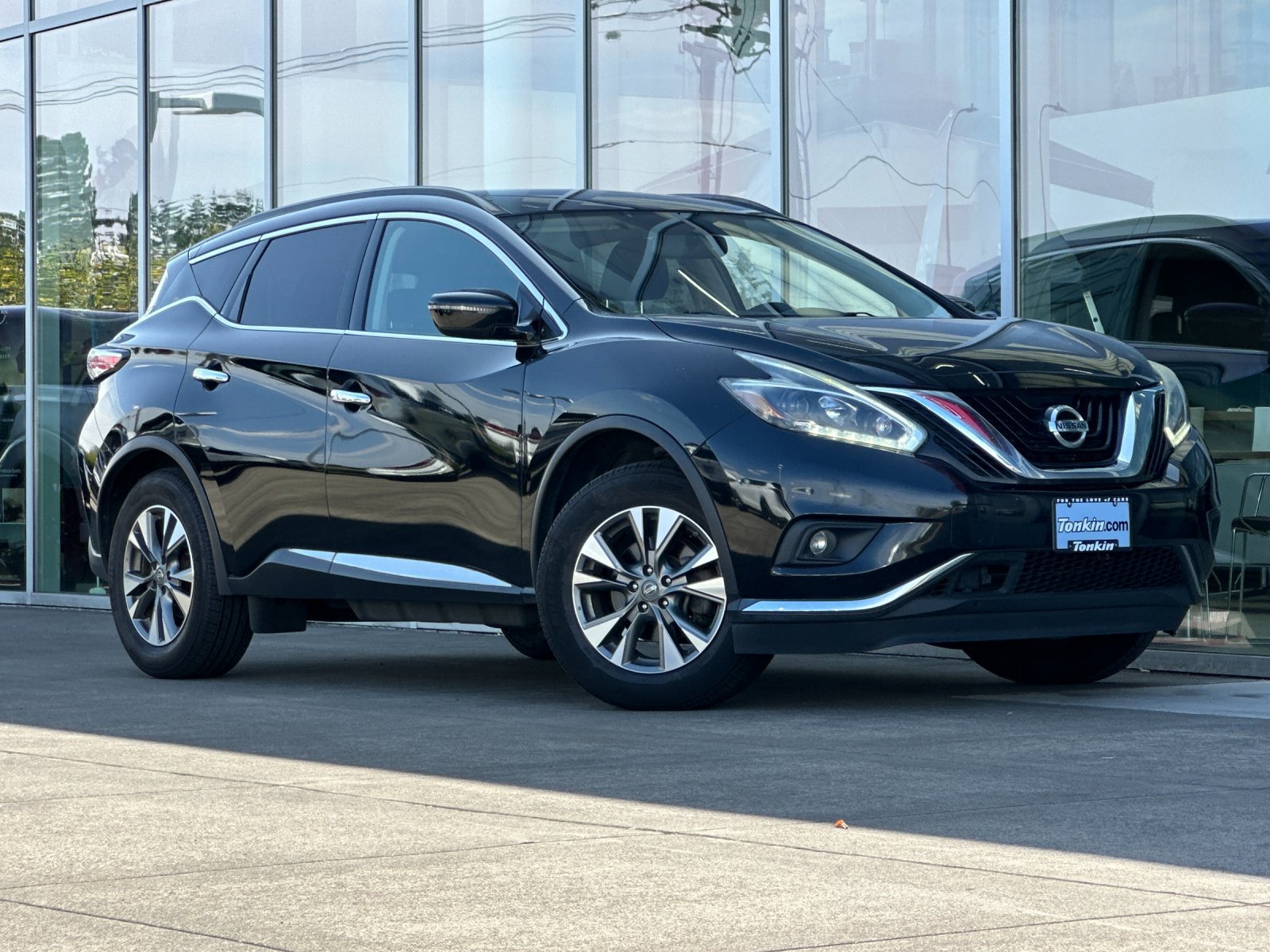Used 2018 Nissan Murano SV AWD/4WD image 2