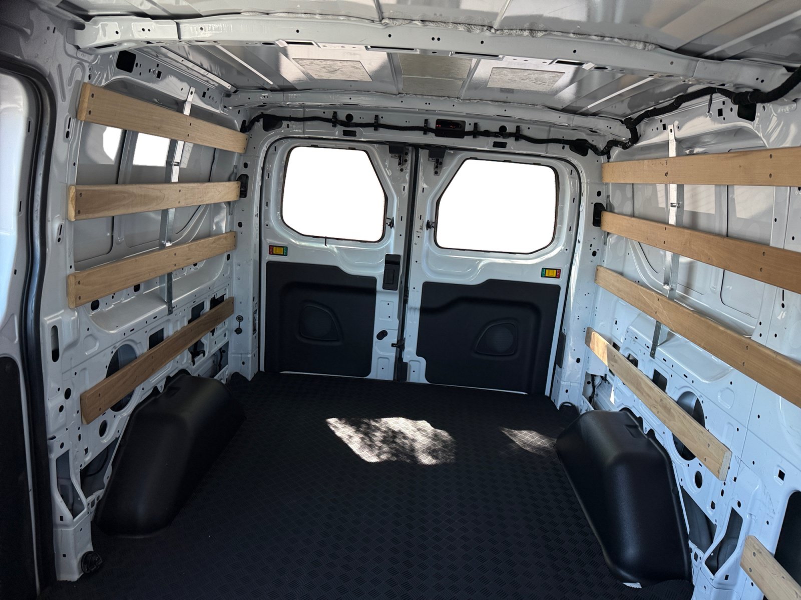 Used 2025 Ford Transit 250 Low Roof w/ Exterior Upgrade Package RWD image 16