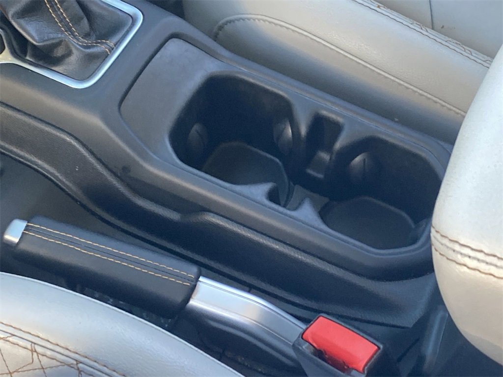 Used 2022 Jeep Wrangler Unlimited Sahara image 19