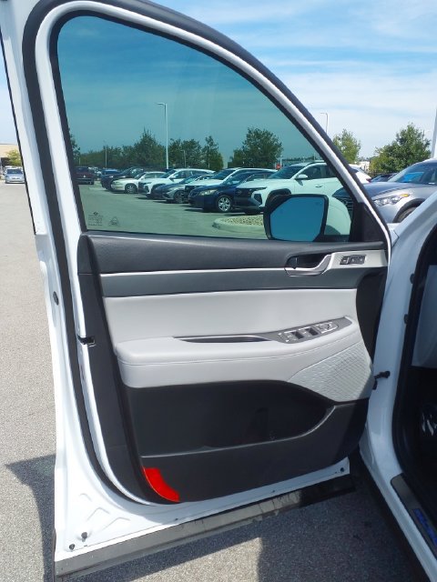 Certified 2025 Hyundai Palisade SEL FWD image 18