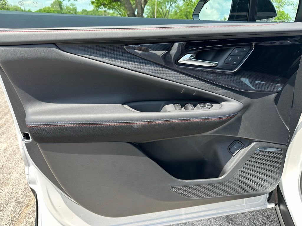 New 2025 Chevrolet Blazer EV RS RWD image 47