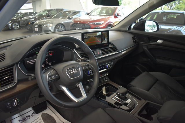 Used 2025 Audi Q5 2.0T Premium Plus w/ Premium Plus Package AWD/4WD image 13