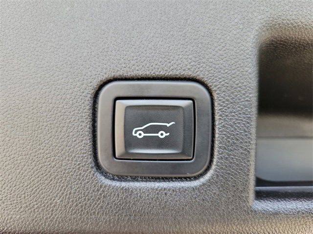 Used 2018 Chevrolet Equinox LT image 28