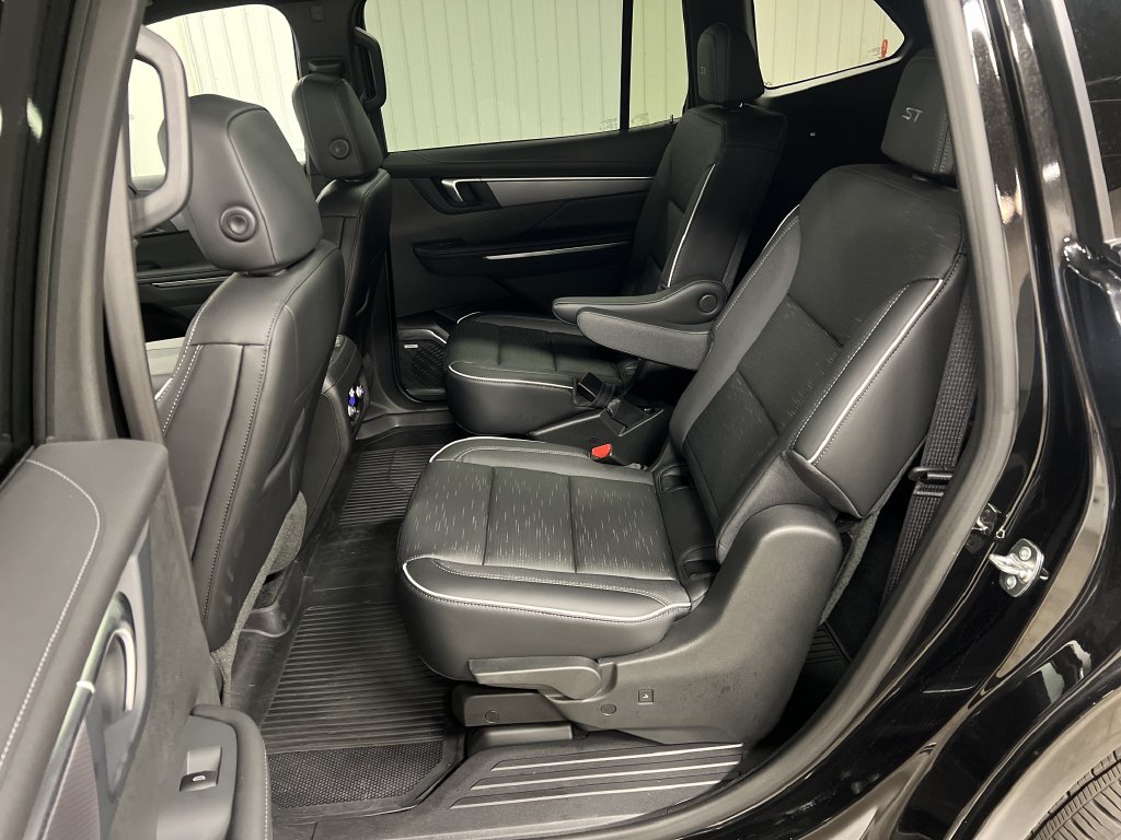 New 2026 Buick Enclave Sport Touring w/ Power Package AWD/4WD image 14