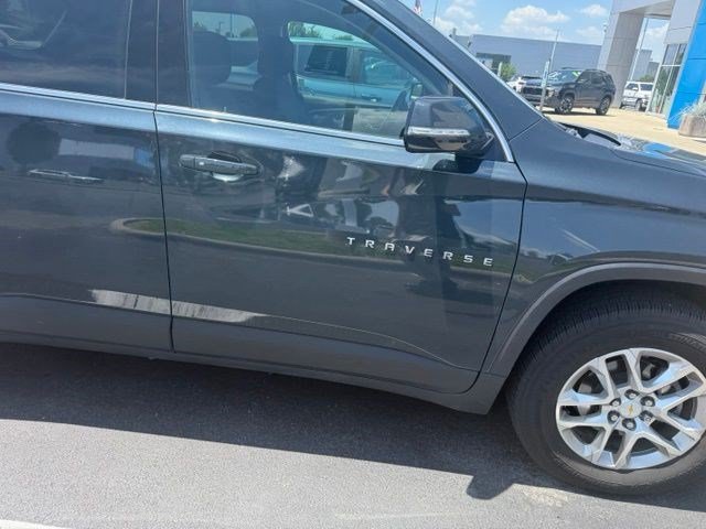 Used 2018 Chevrolet Traverse LT FWD image 20