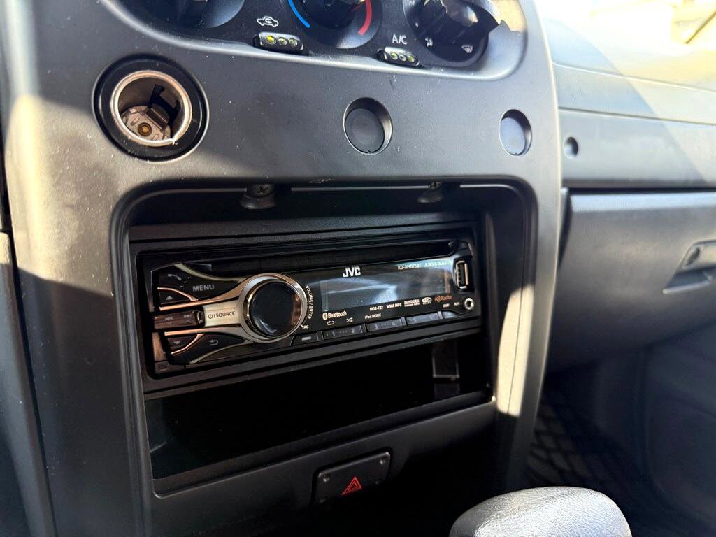 Used 2004 Nissan Xterra XE image 29