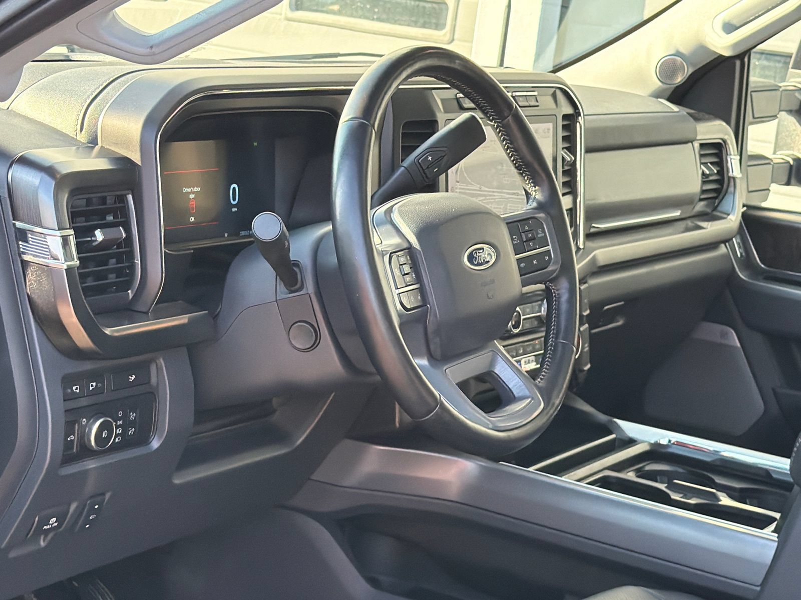 Used 2024 Ford F250 Lariat w/ Lariat Ultimate Package AWD/4WD image 19
