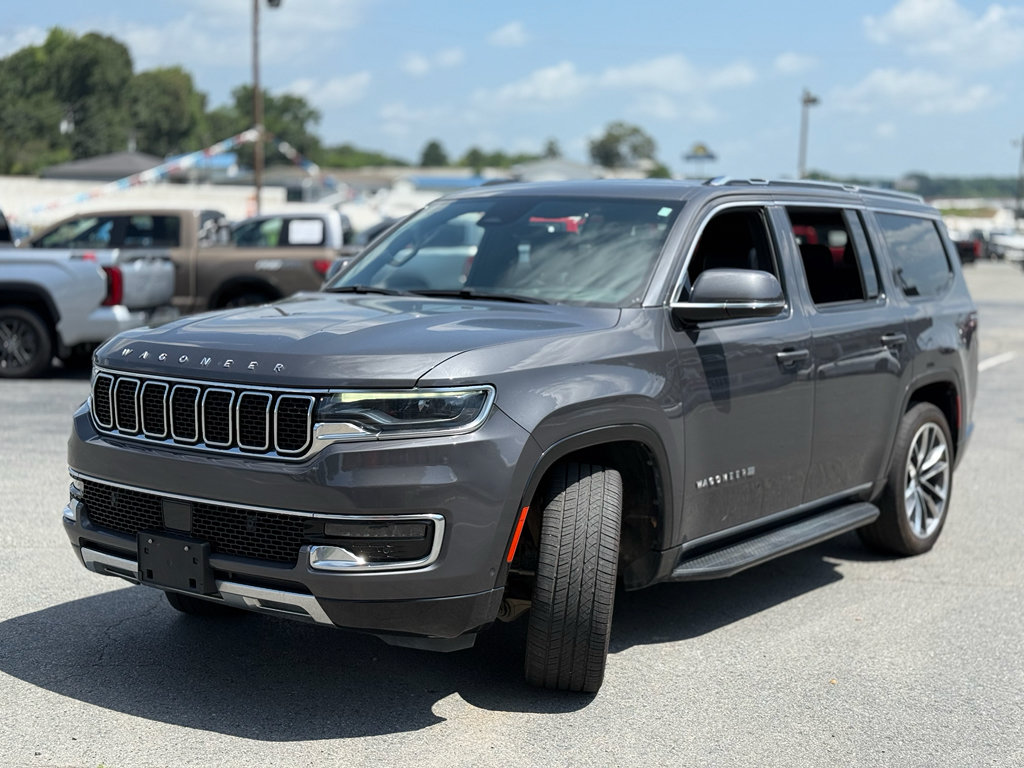 Used 2022 Jeep Wagoneer Series III w/ Flexible Seating Group RWD image 3