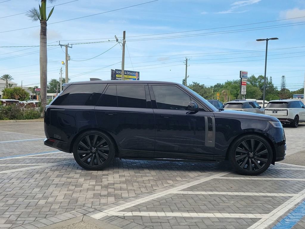 Certified 2023 Land Rover Range Rover SV AWD/4WD image 6