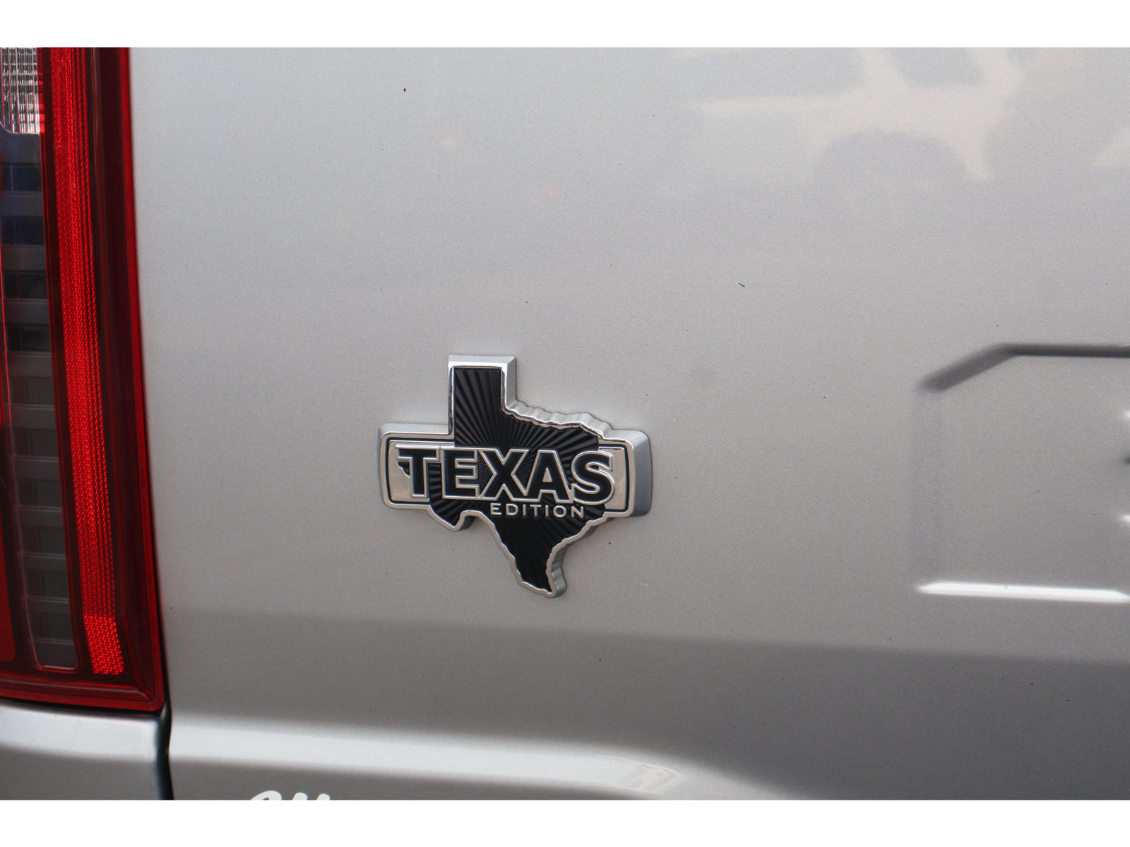 Certified 2024 Ford F150 XLT w/ Mobile Office Package AWD/4WD image 15