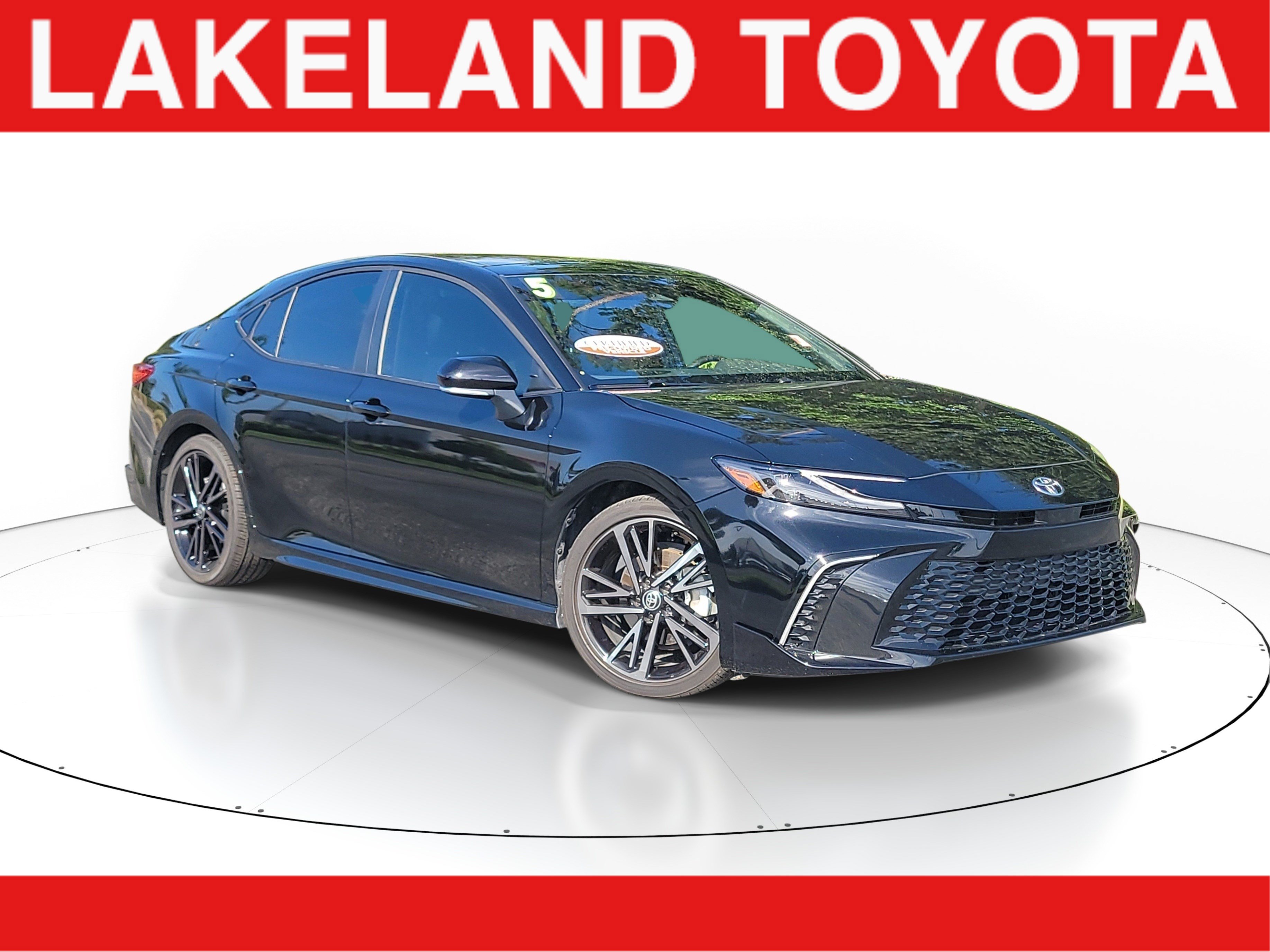 Certified 2025 Toyota Camry XSE FWD image 1