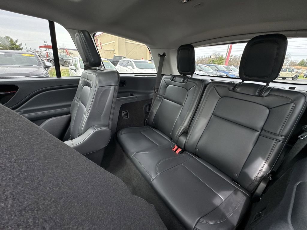 Used 2025 Lincoln Aviator Reserve w/ Jet Appearance Package image 24