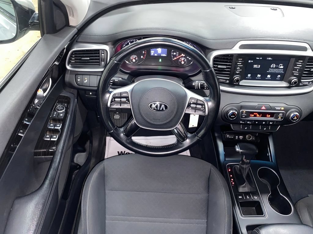 Used 2020 Kia Sorento LX w/ LX I4 Convenience Package AWD/4WD image 24