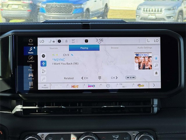 New 2025 Jeep Gladiator Rubicon w/ Convenience Group image 3