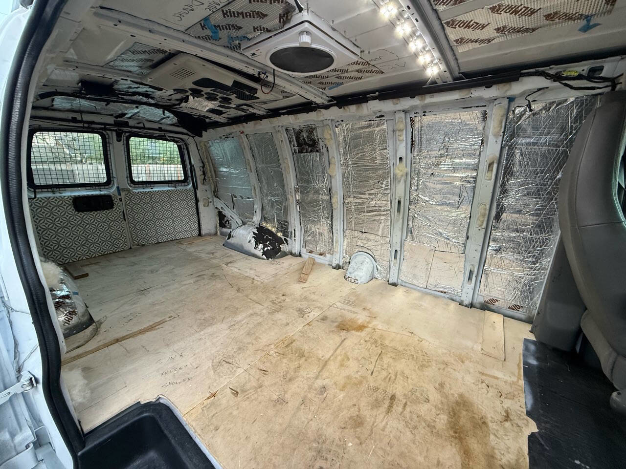 Used 2016 GMC Savana 2500 2500 3dr Extended Cargo Van w/ image 27